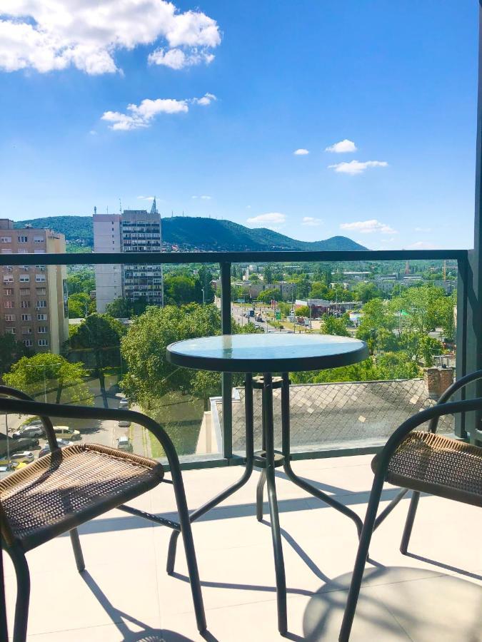 Sweet Home Apartman , 30Sqm Studio, Free Private Parking, Mountain View, Balcony, 20 Min From Downtown Будапешт Экстерьер фото